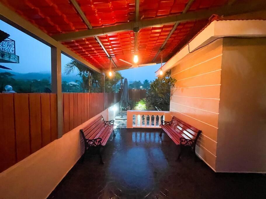 Corner House, Lonavla By Meheru-4 Bhk Villa With Pool Extérieur photo