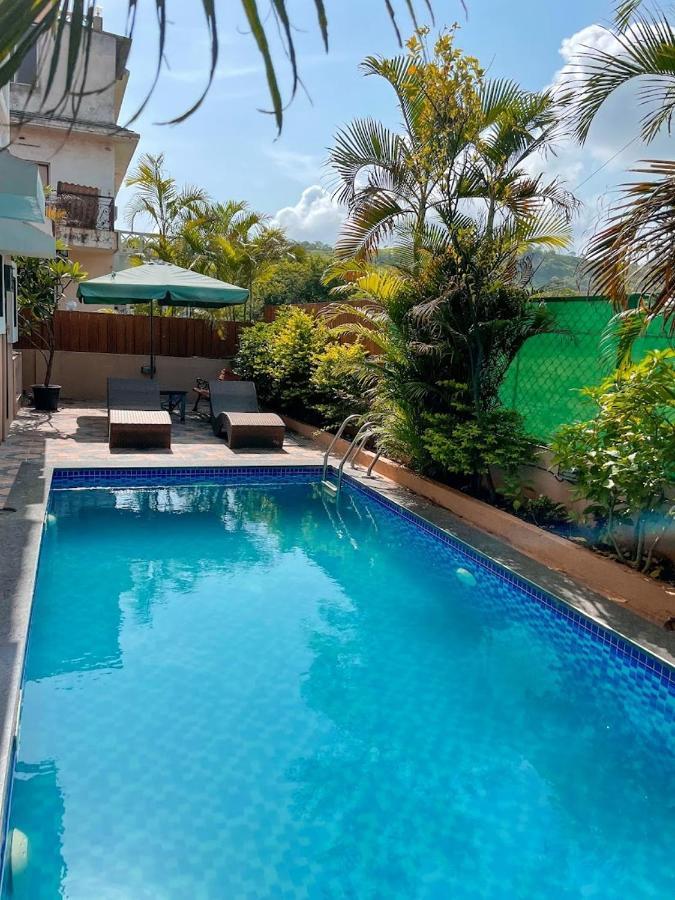 Corner House, Lonavla By Meheru-4 Bhk Villa With Pool Extérieur photo